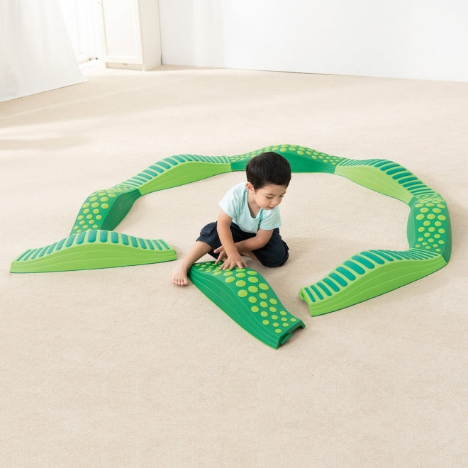 Wavy Tactile Path - Green